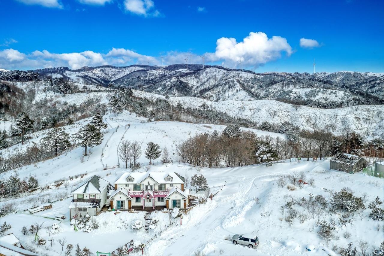 Pungcha & Herb Pension Phjongcshang Kültér fotó